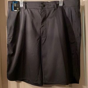 Round tree& Yorke Performance Shorts-Size 38